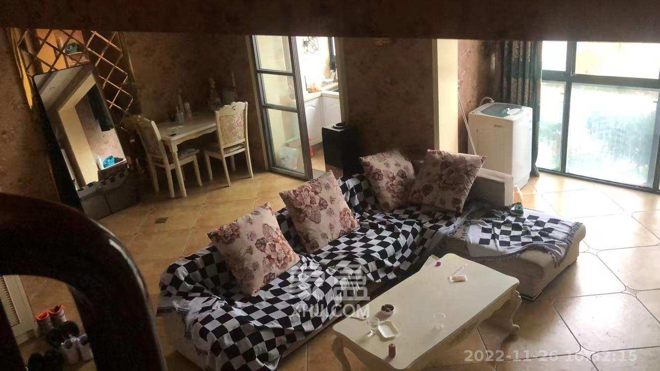 尊邸华庭  3室2厅1卫    1000.0元/月室内图1