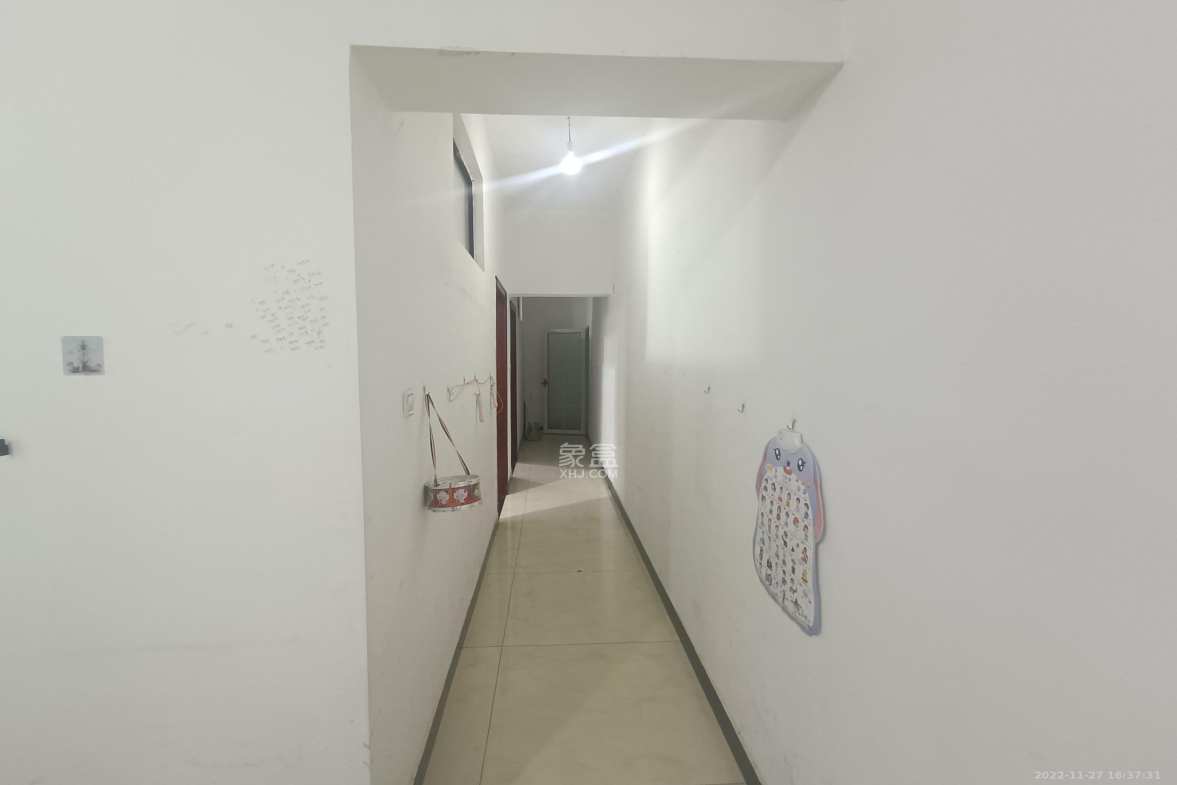 星沙一区  2室1厅1卫    1400.0元/月室内图