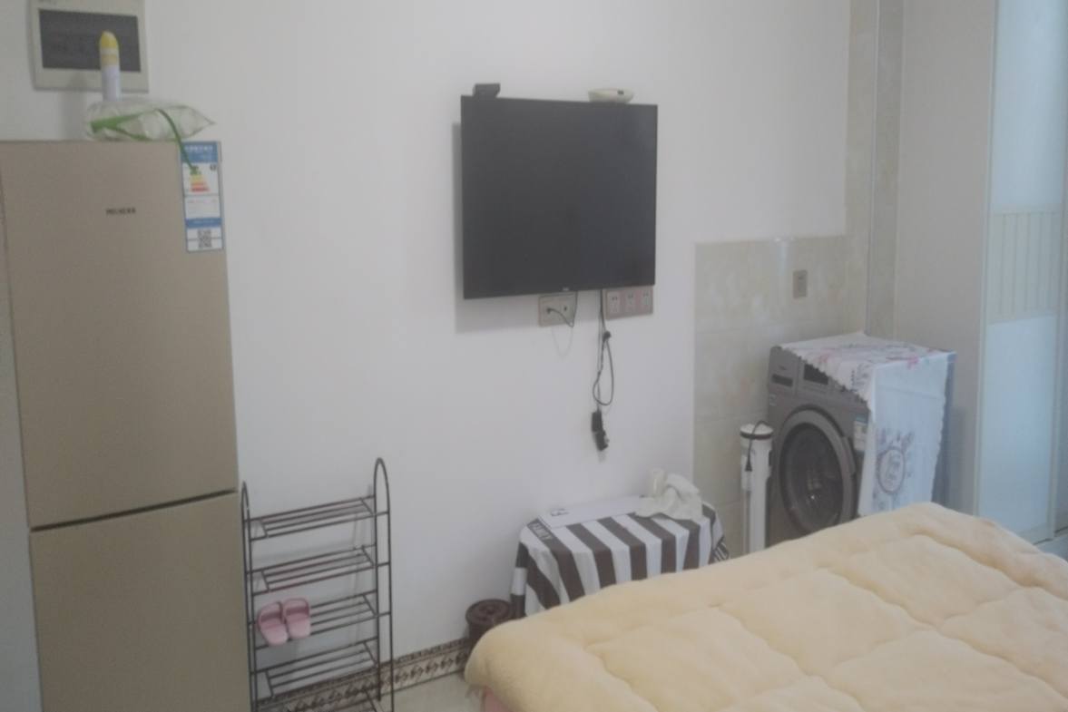 三元社区  3室2厅1卫   1400.00元/月室内图