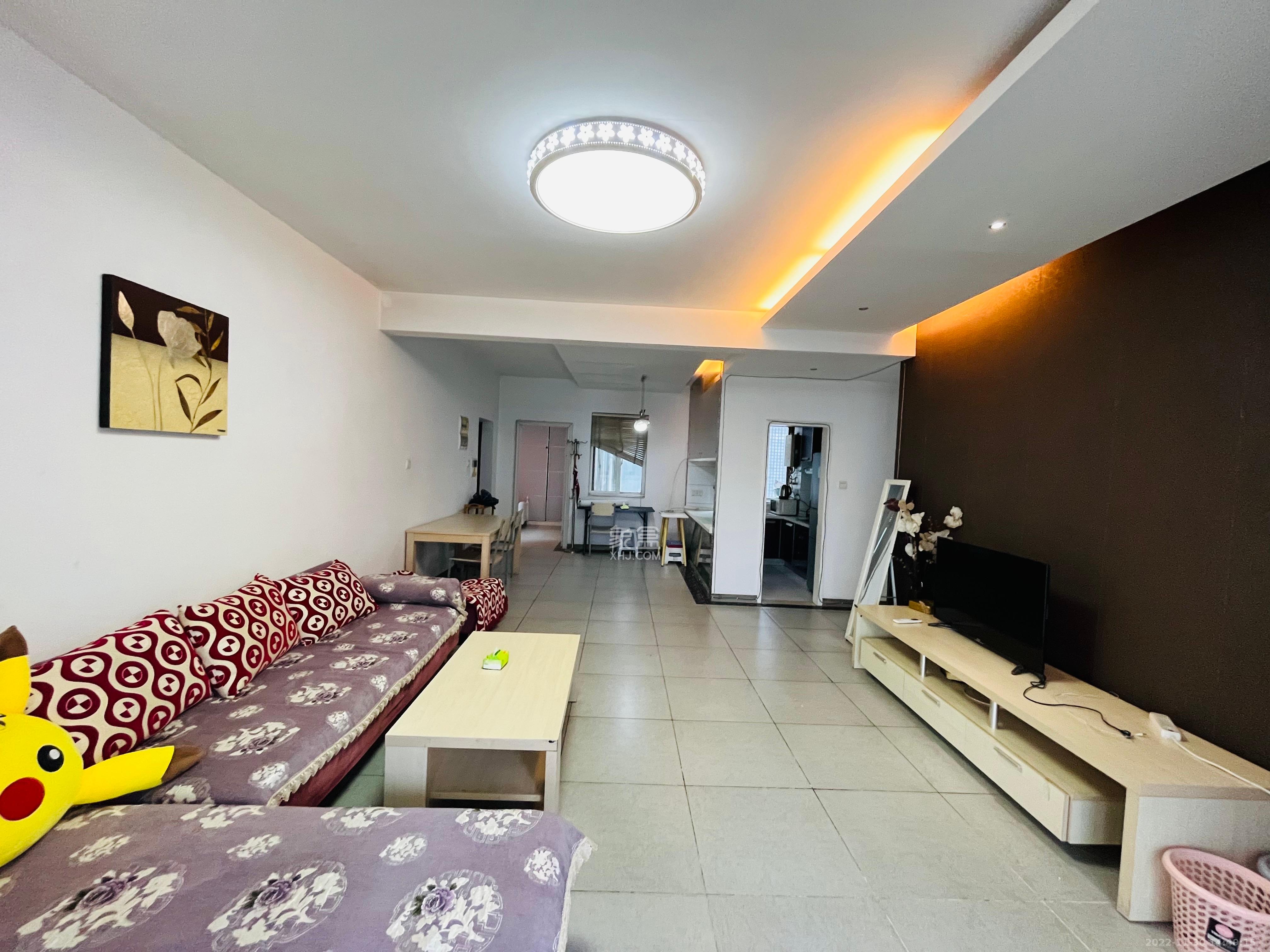 奥克大厦 3室2厅2卫 3800.0元/月