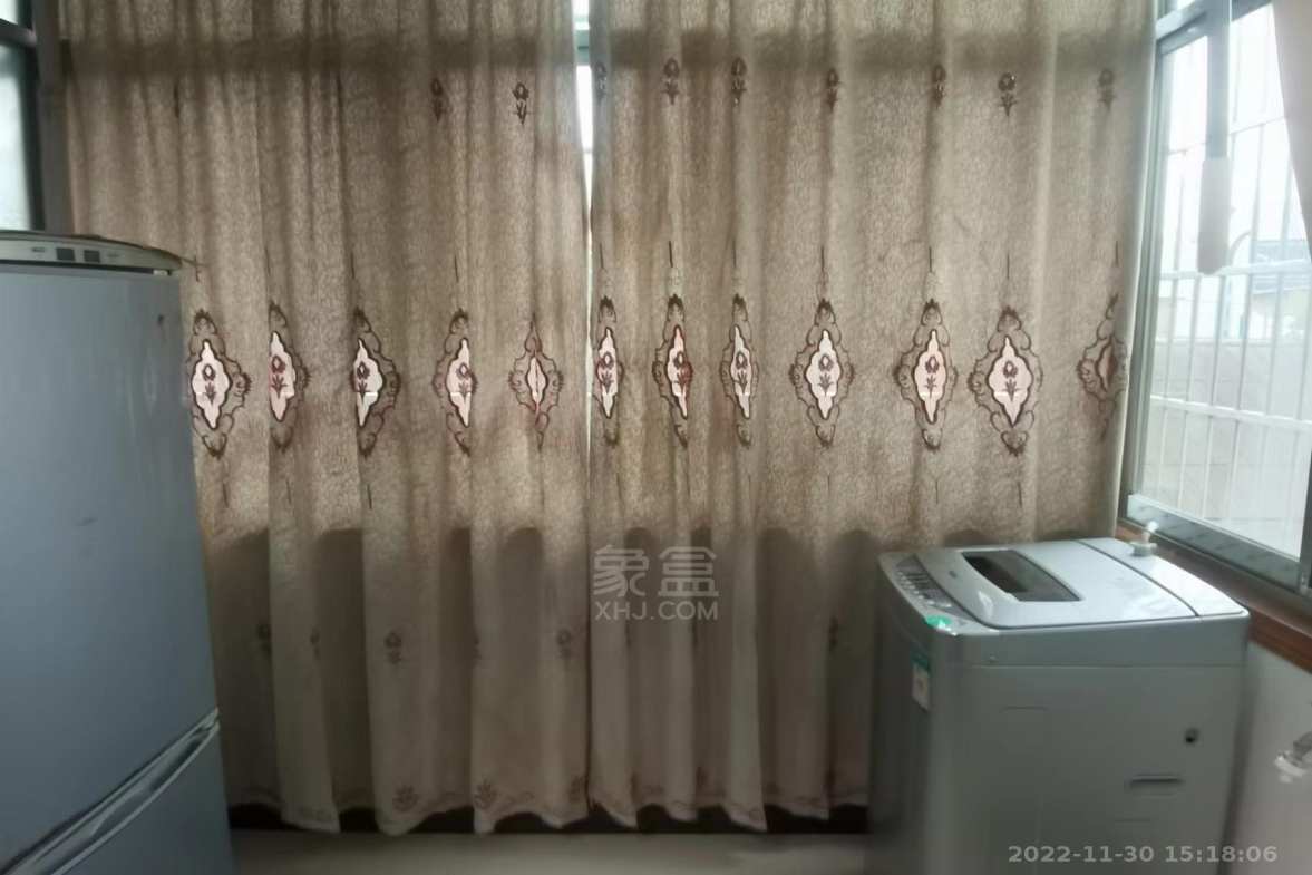 水玻璃宿舍 4室2厅2卫 1100.00元/月 水玻璃宿舍 4室2厅2卫 1100.00元/月小区图