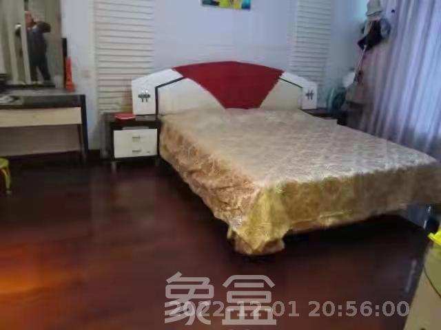 白沙花园  4室2厅1卫    3200.0元/月室内图