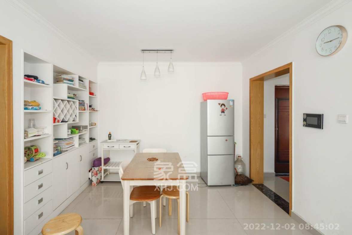 好莱城(弘德西街) 3室2厅1卫 2600.0元/月 好莱城(弘德西街) 3室2厅1卫 2600.0元/月室内图