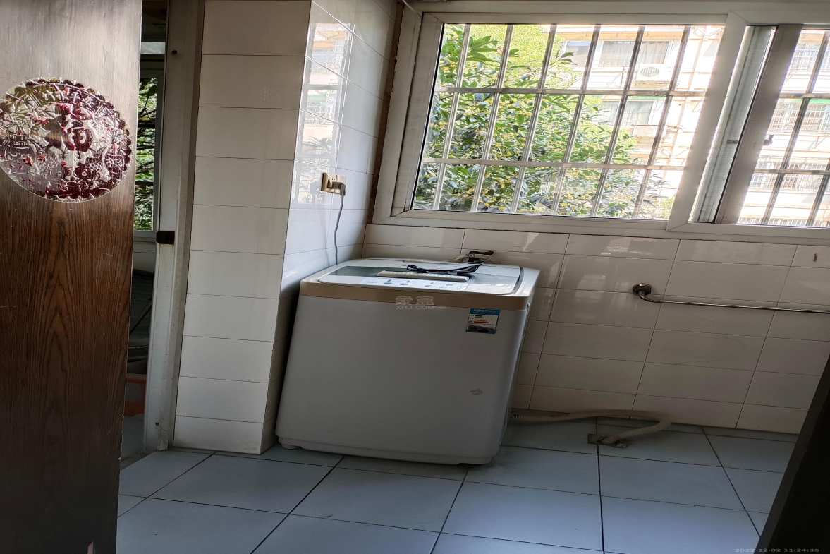 钻石家园  3室2厅2卫    1500.0元/月 钻石家园  3室2厅2卫    1500.0元/月室内图