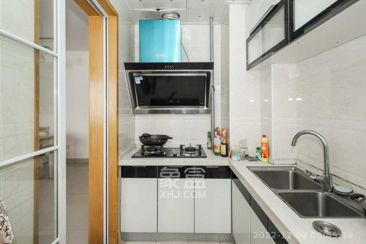 好莱城(弘德西街) 3室2厅1卫 2600.0元/月 好莱城(弘德西街) 3室2厅1卫 2600.0元/月室内图