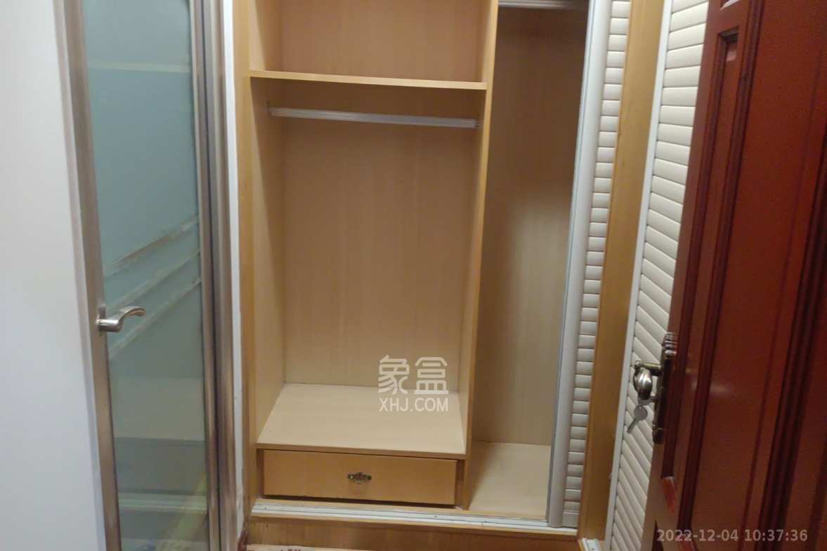 沁园春御院 3室2厅2卫 3500.0元/月 沁园春御院 3室2厅2卫 3500.0元/月室内图