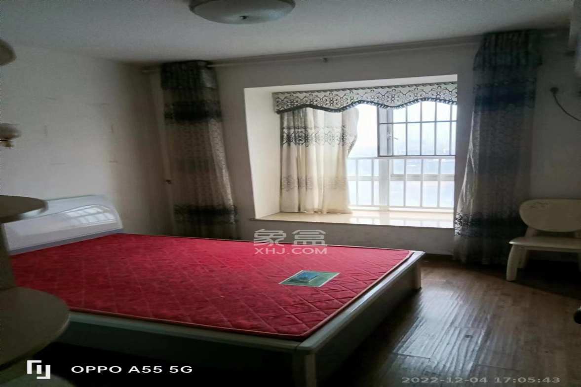 恒广国际景园 3室2厅2卫 2500.0元/月 恒广国际景园 3室2厅2卫 2500.0元/月室内图