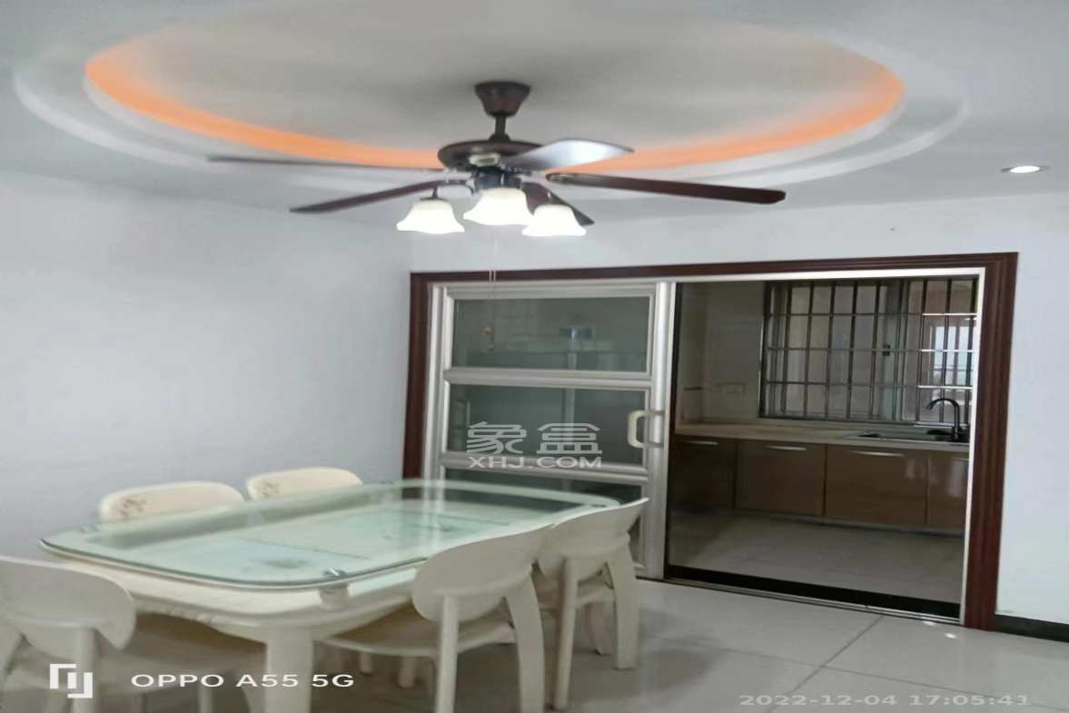 恒广国际景园 3室2厅2卫 2500.0元/月 恒广国际景园 3室2厅2卫 2500.0元/月室内图