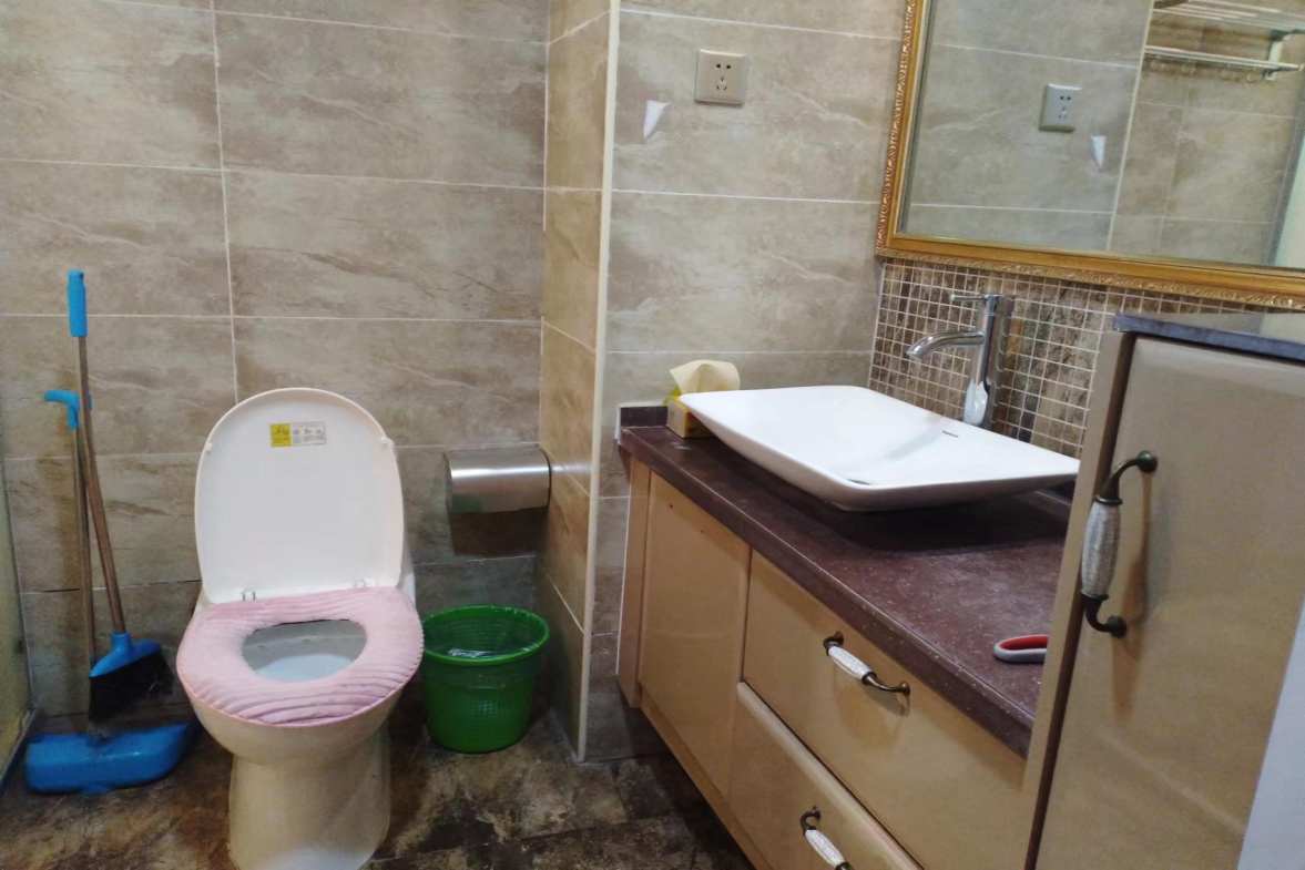 万豪城市花园  1室1厅1卫   1300.00元/月户型图