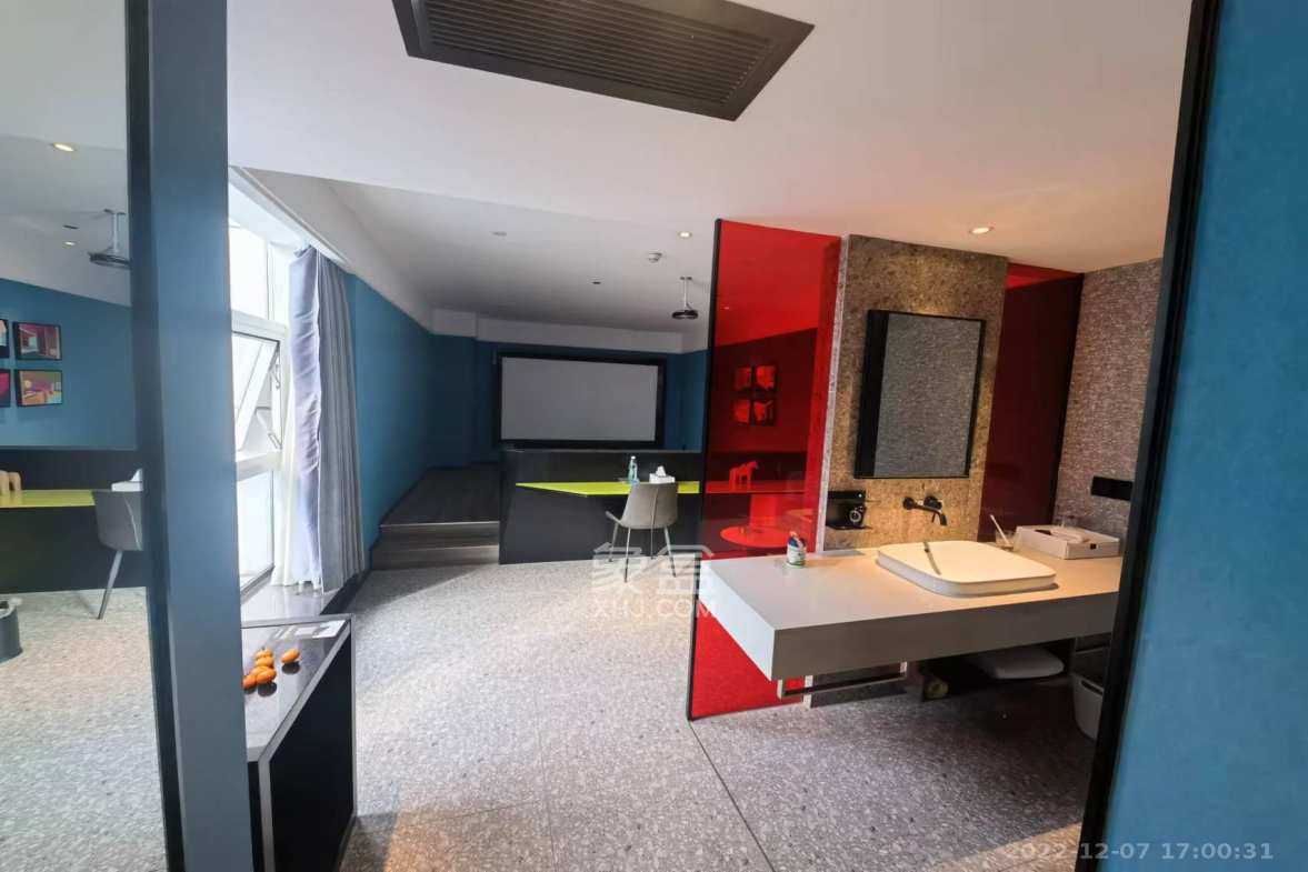 宇成朝阳广场  1室1厅1卫   2500.00元/月室内图1