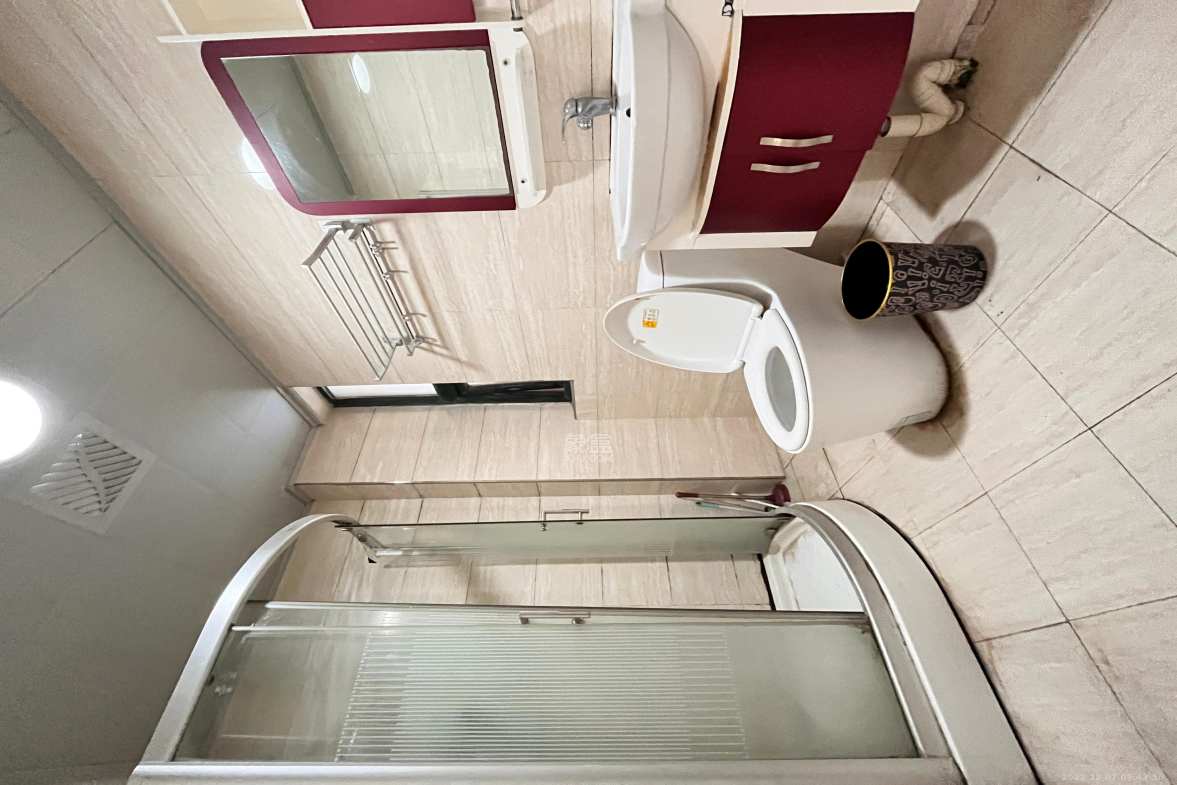 佳阳悦景馨都  4室2厅2卫    3100.0元/月室内图