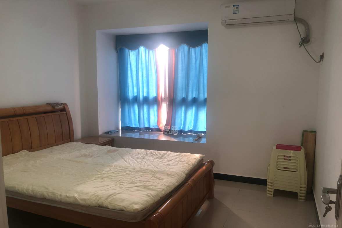 长龙湾  4室2厅2卫    2600.0元/月室内图