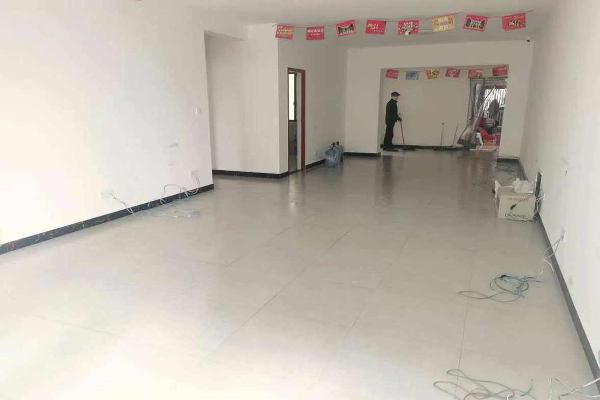 汇景花园  3室2厅2卫   3288.00元/月室内图