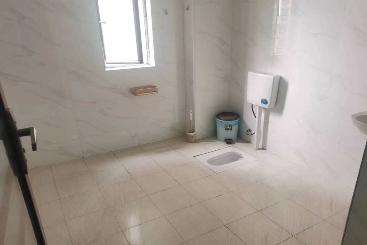 汇景花园  3室2厅2卫   3288.00元/月室内图