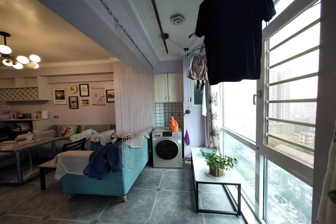 恒隆国际 2室1厅1卫 1500.00元/月 恒隆国际 2室1厅1卫 1500.00元/月室内图