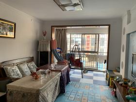 西街印象  3室2厅2卫   53.80万