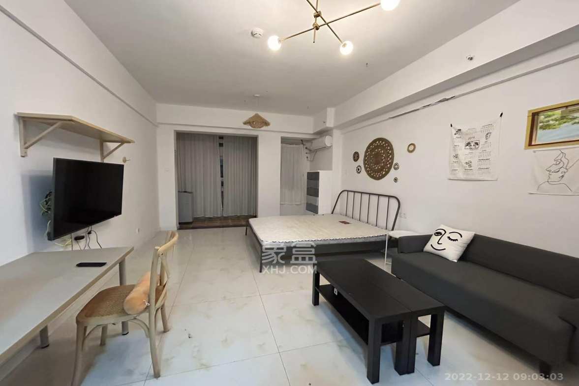 北辰三角洲E4区  1室1厅1卫    2400.0元/月室内图1