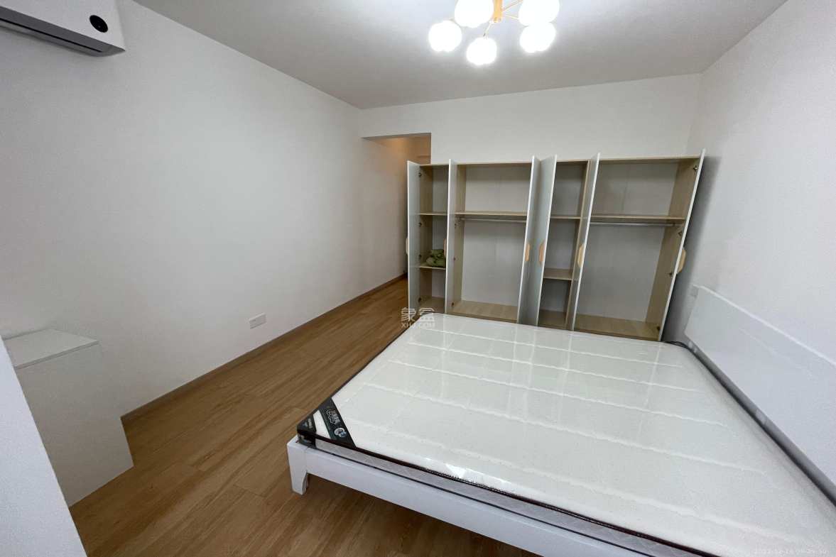 梦想枫林湾 3室2厅2卫 3550.0元/月 梦想枫林湾 3室2厅2卫 3550.0元/月室内图