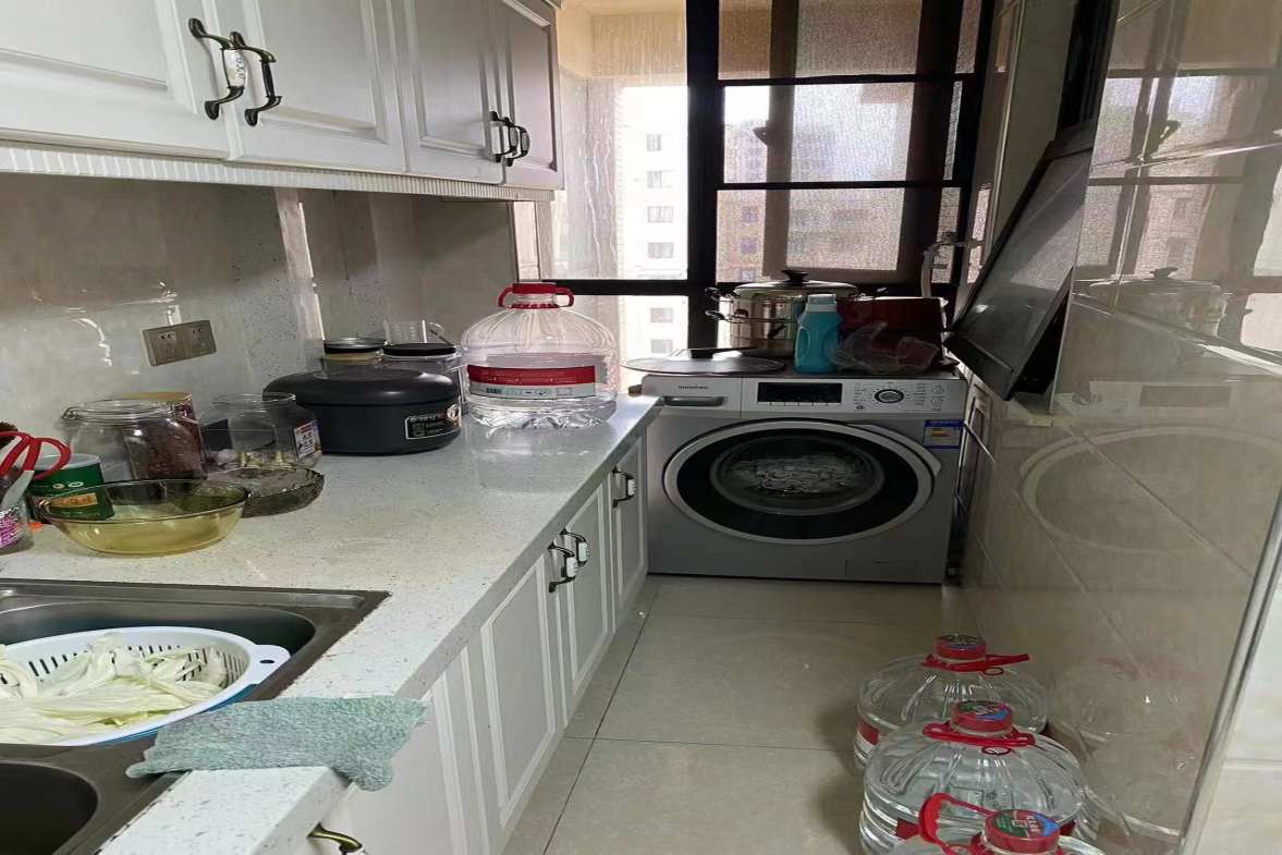 新邦壹品 2室2厅1卫 2500.00元/月 新邦壹品 2室2厅1卫 2500.00元/月室内图