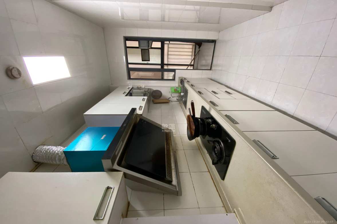 三万英尺 3室2厅2卫 2800.00元/月 三万英尺 3室2厅2卫 2800.00元/月室内图