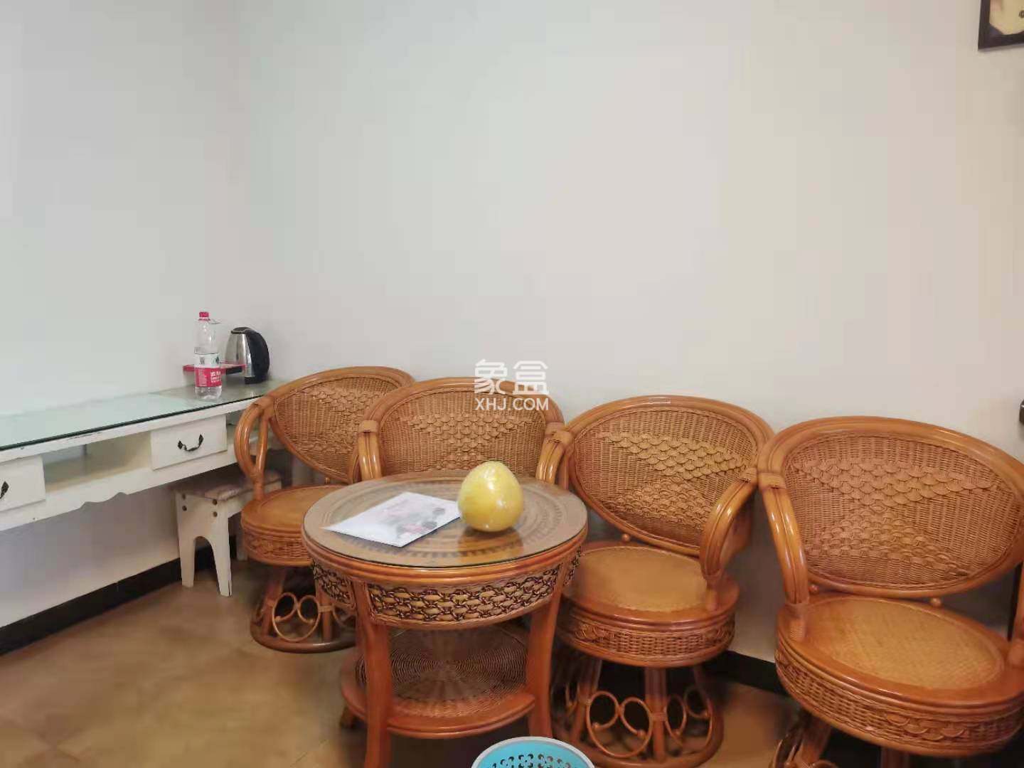 云顶上品  1室1厅1卫    24.7万