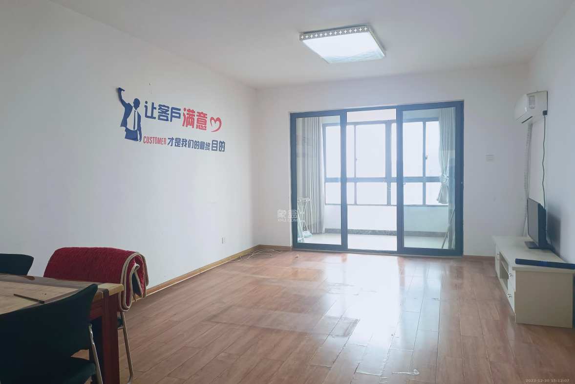 长房时代城  3室1厅1卫    2600.0元/月室内图