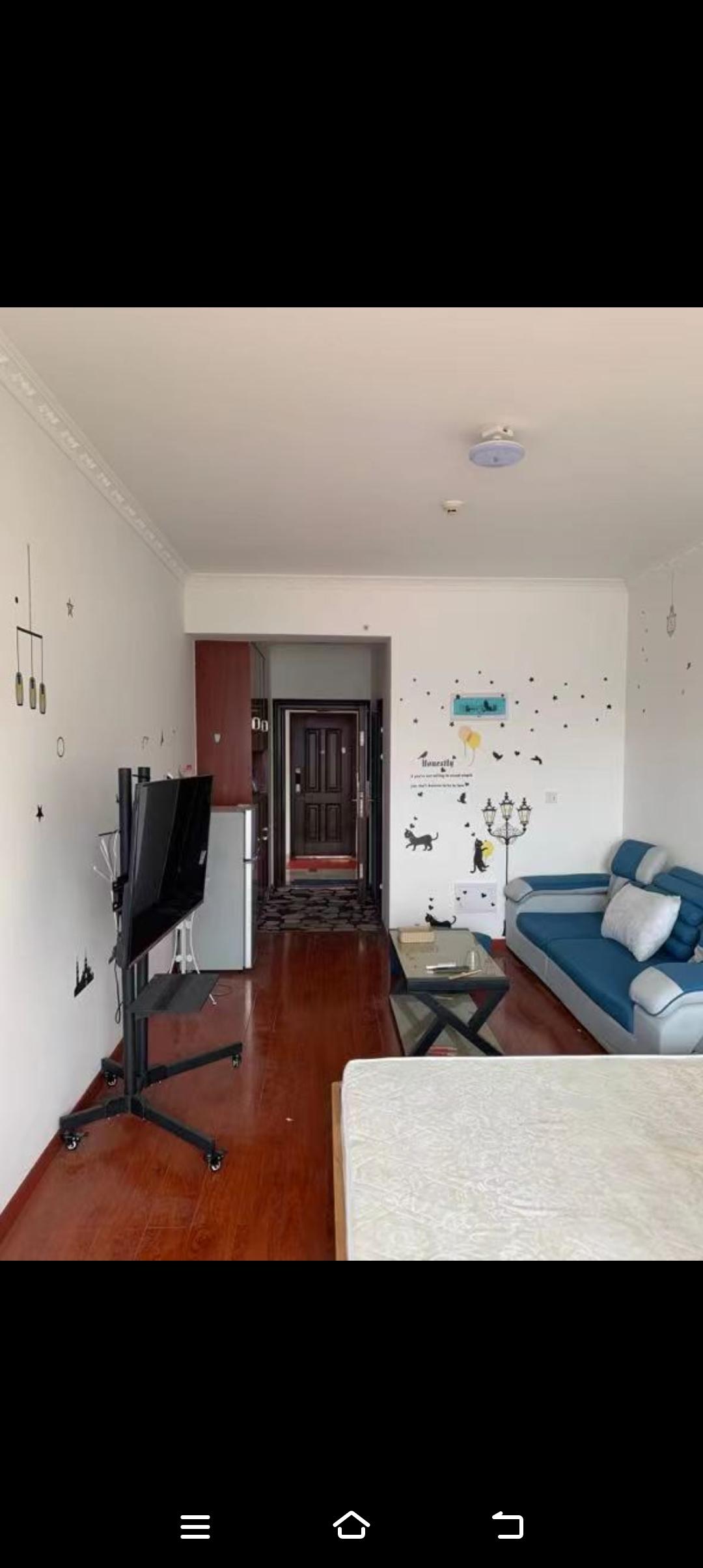 鸿浩达吉星广场(秀石街)  1室1厅1卫    24.8万客厅