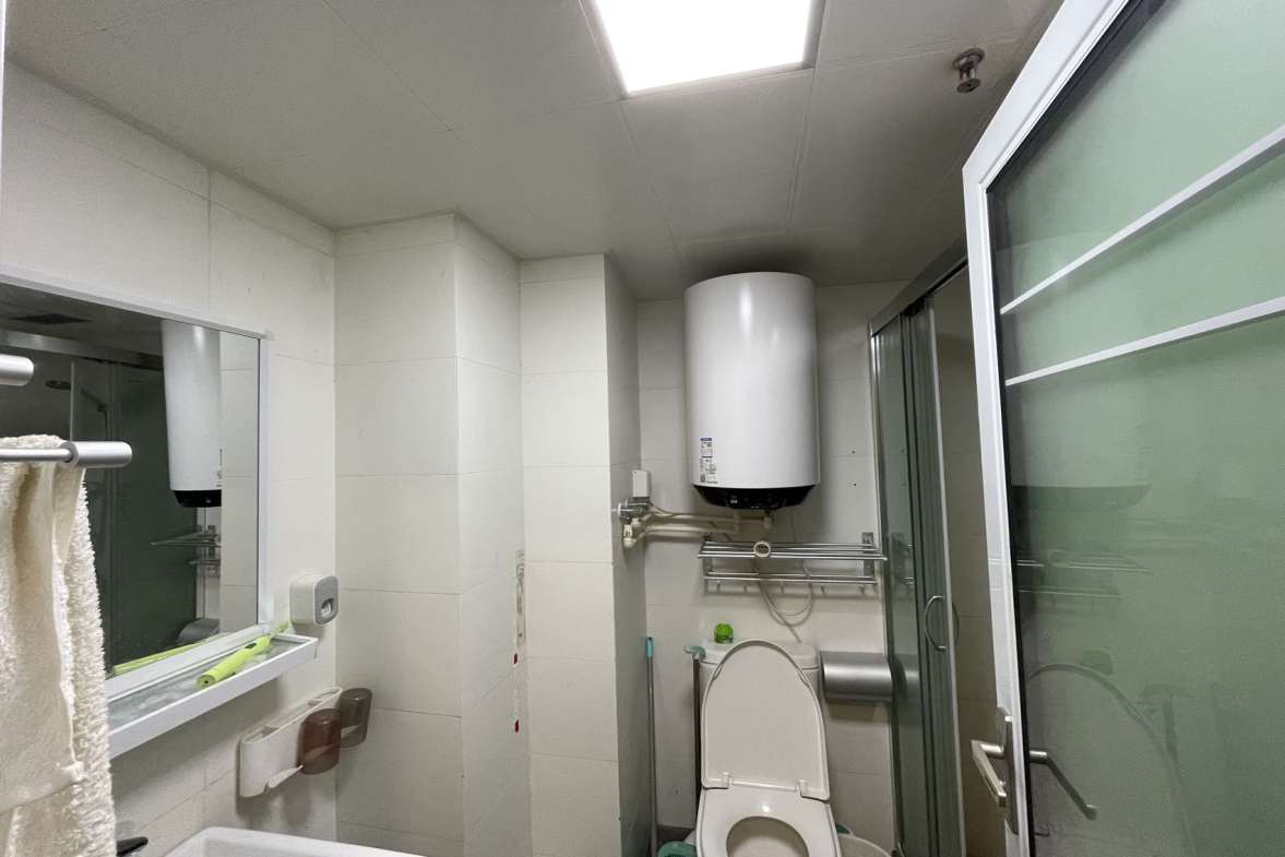 五江碧桂园城市广场 1室1厅1卫 1400.0元/月 五江碧桂园城市广场 1室1厅1卫 1400.0元/月室内图