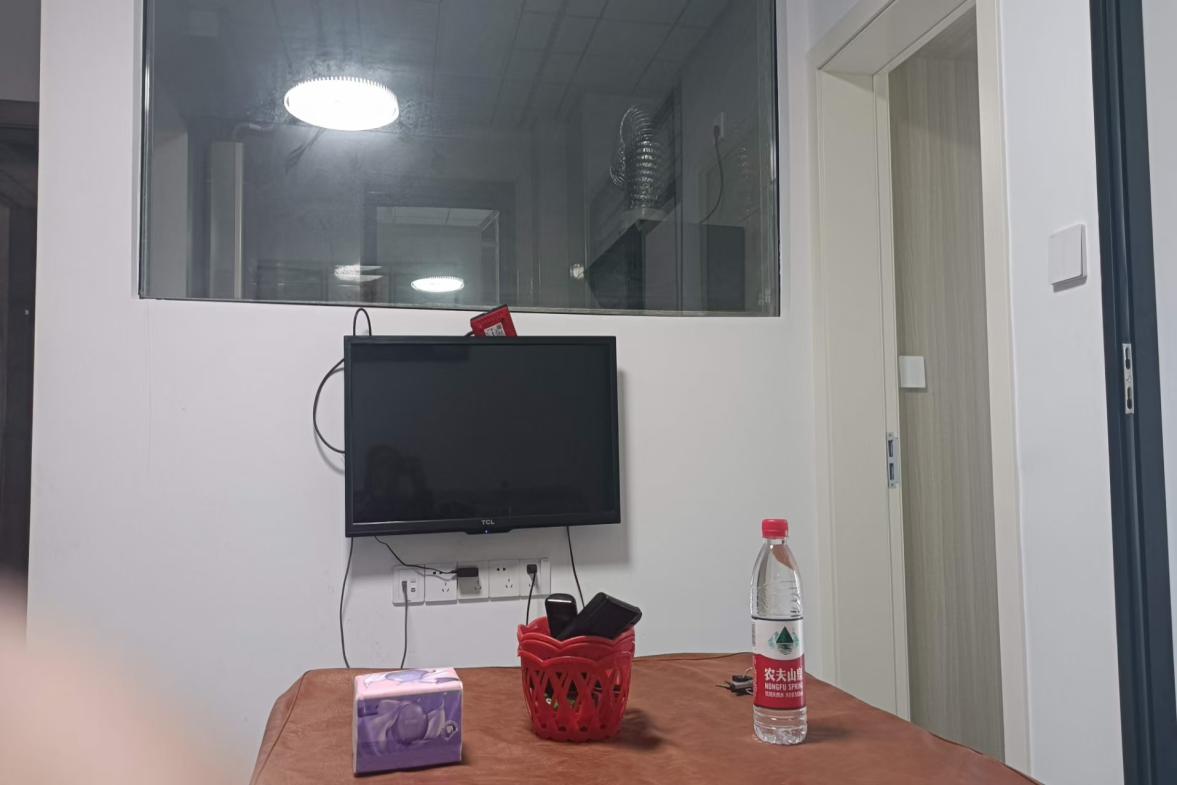 百弘学府城 2室1厅1卫 1550.0元/月 百弘学府城 2室1厅1卫 1550.0元/月室内图