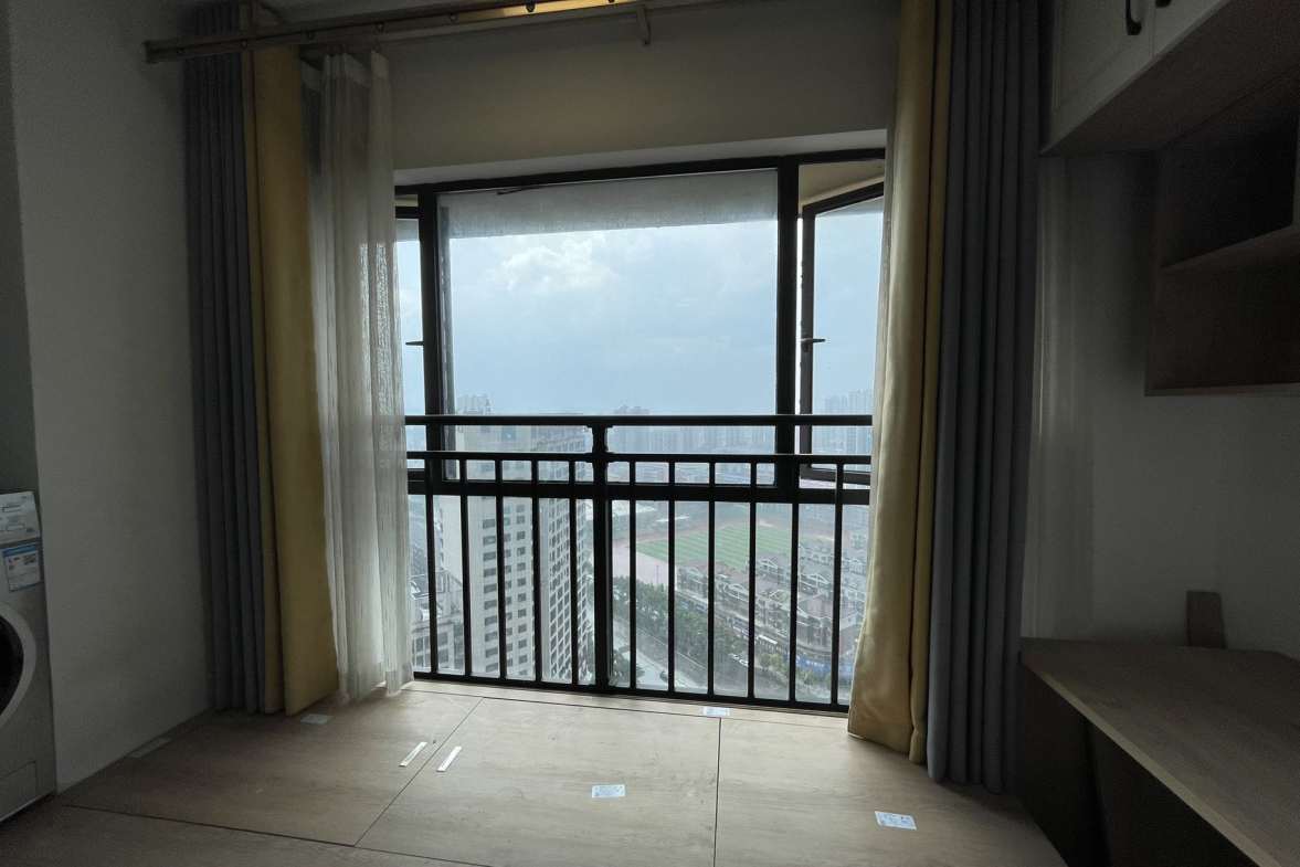 五江碧桂园城市广场 1室1厅1卫 1400.0元/月 五江碧桂园城市广场 1室1厅1卫 1400.0元/月室内图