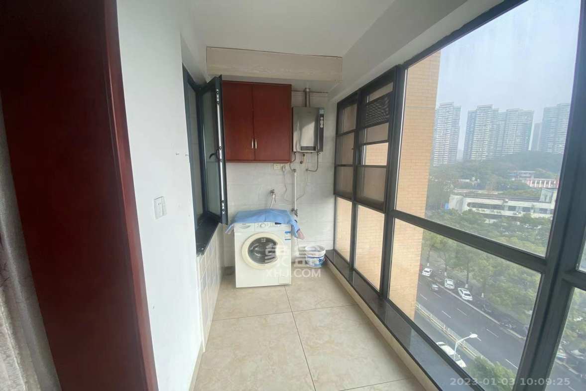 江景华府  2室1厅1卫    2300.0元/月室内图