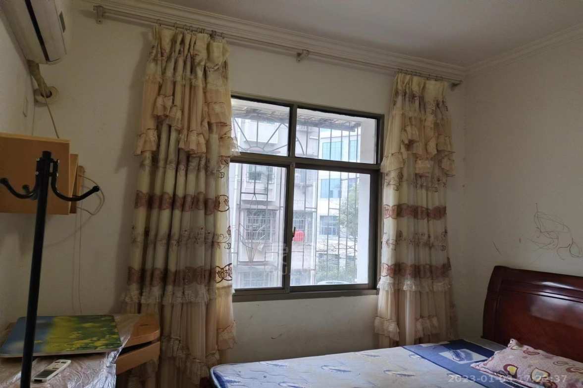 火炬三村  2室2厅1卫   1200.00元/月室内图