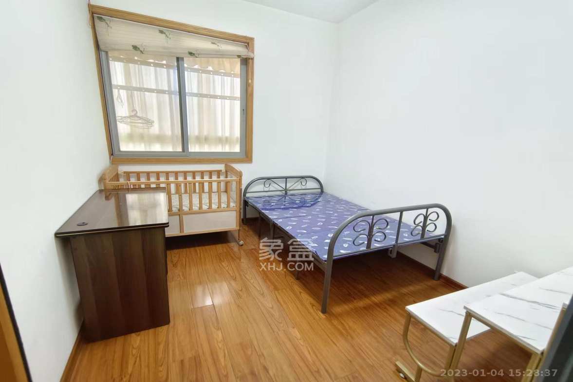 阳光100二期 3室1厅1卫 2400.0元/月 阳光100二期 3室1厅1卫 2400.0元/月室内图