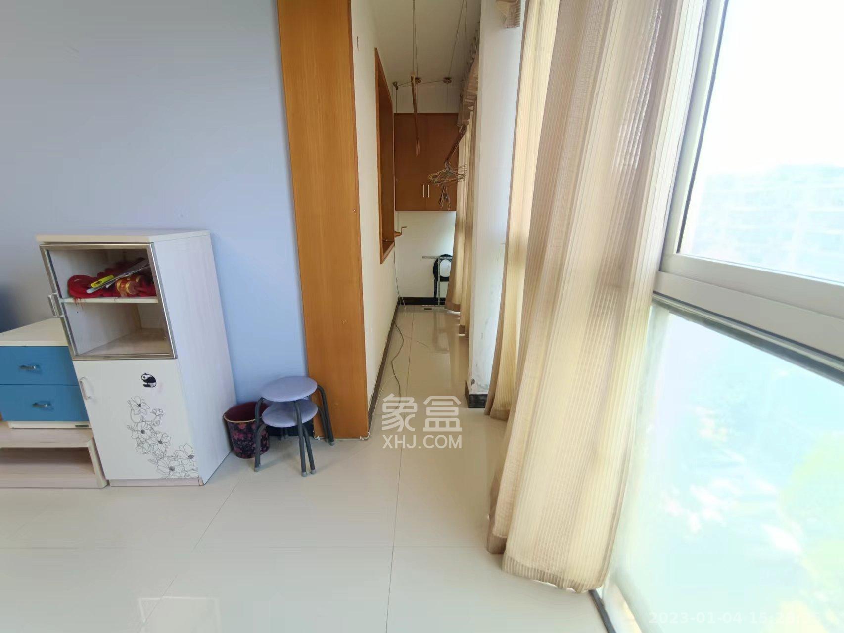 阳光100二期 3室1厅1卫 2400.0元/月