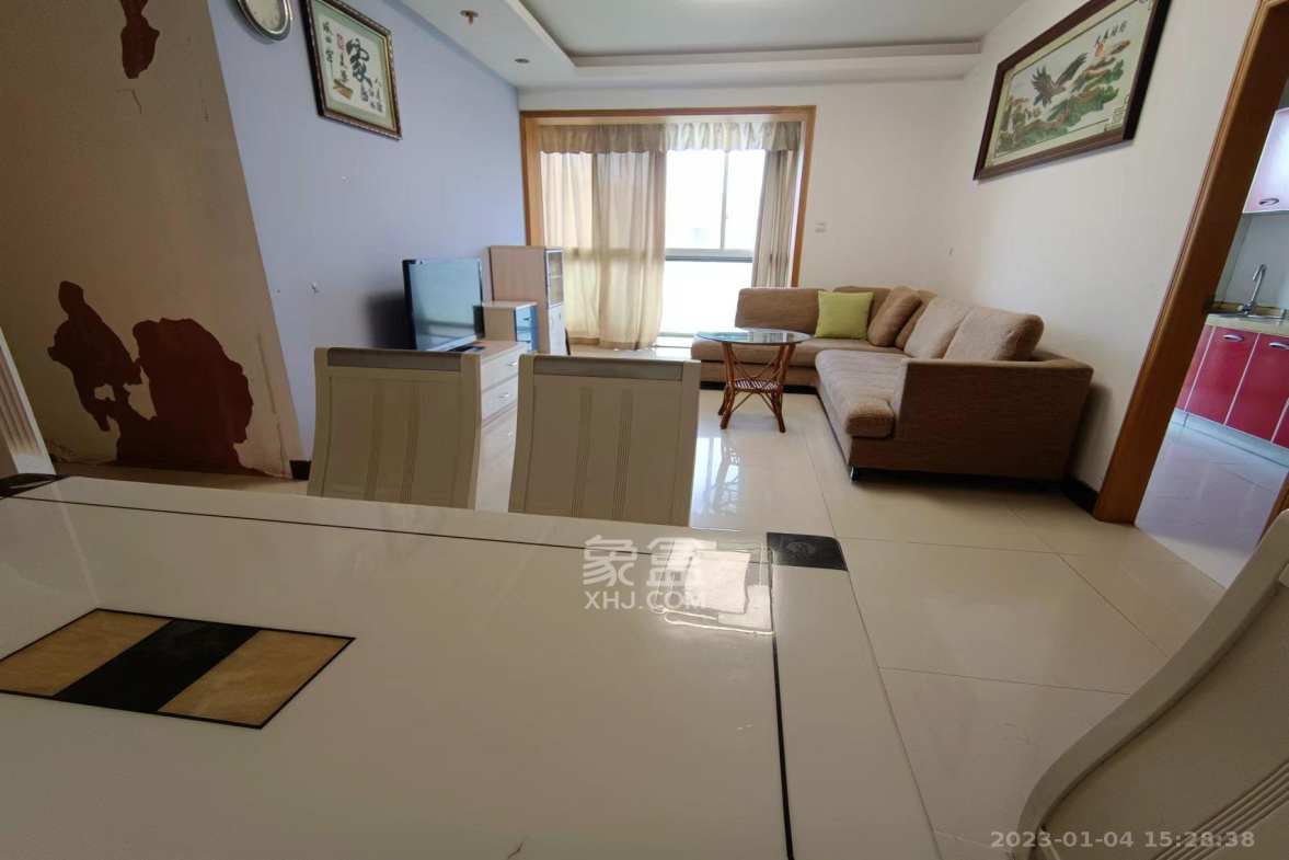 阳光100二期 3室1厅1卫 2400.0元/月 阳光100二期 3室1厅1卫 2400.0元/月室内图