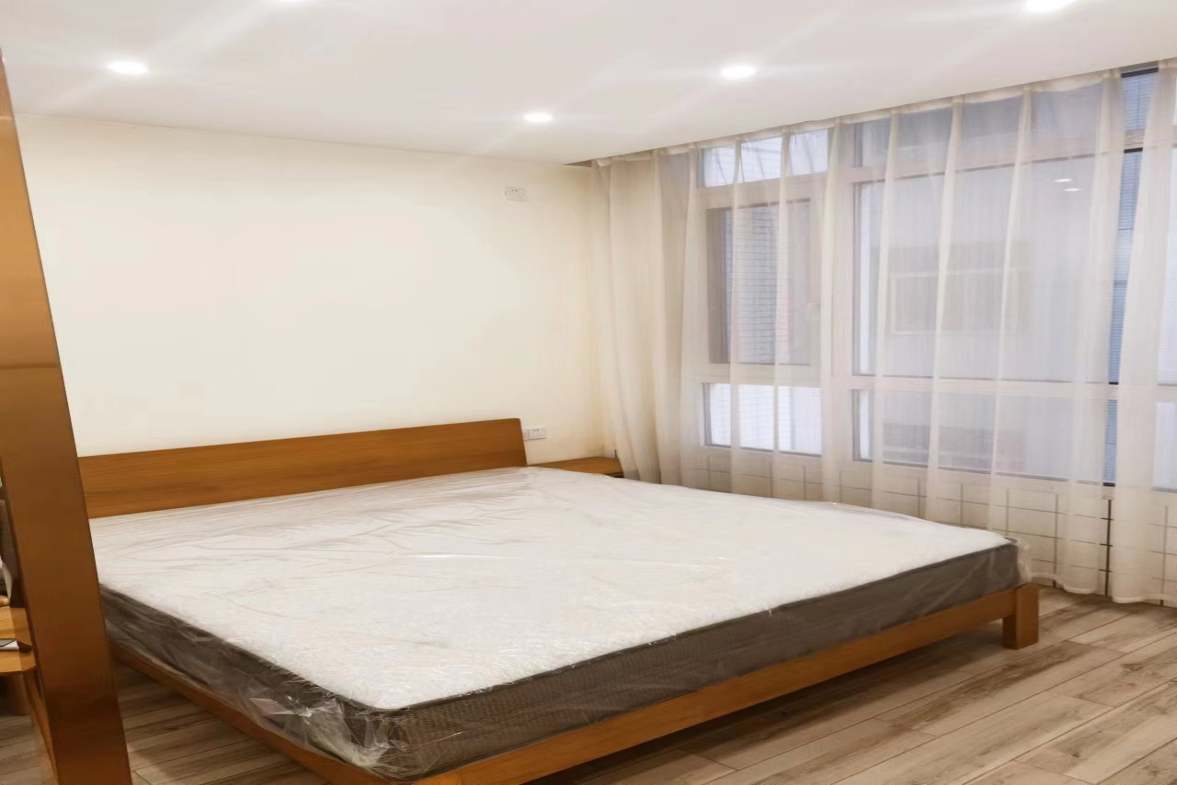 华南城市广场  1室1厅1卫   1800.00元/月室内图