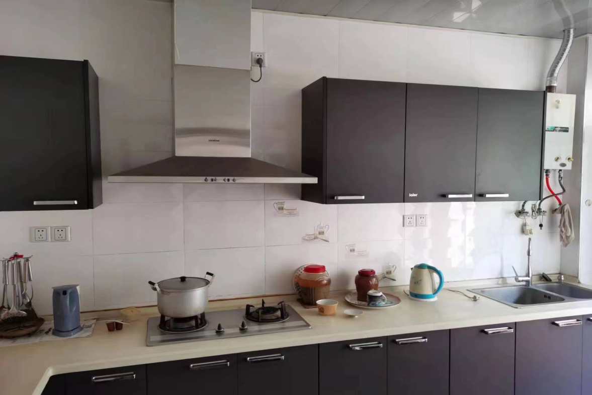 龙泉花园  3室2厅2卫    115.8万 龙泉花园  3室2厅2卫    115.8万室内图