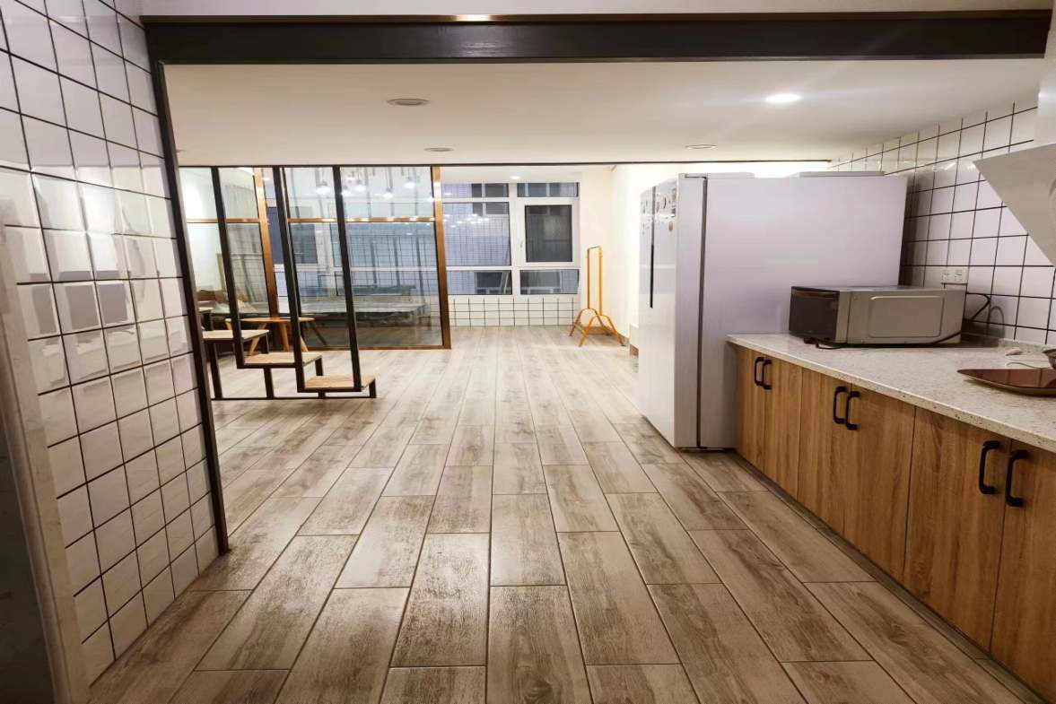 华南城市广场  1室1厅1卫   1800.00元/月室内图