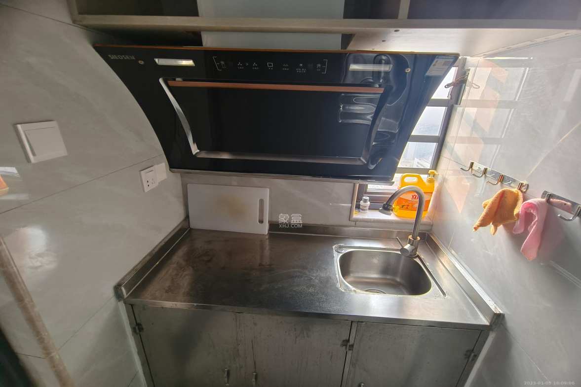 金侨风华府  1室1厅1卫    1800.0元/月室内图