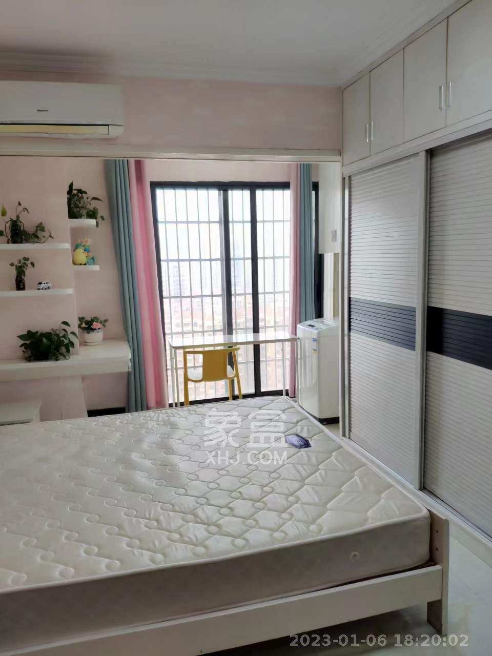 华润五彩城  1室1厅1卫    1400.0元/月室内图