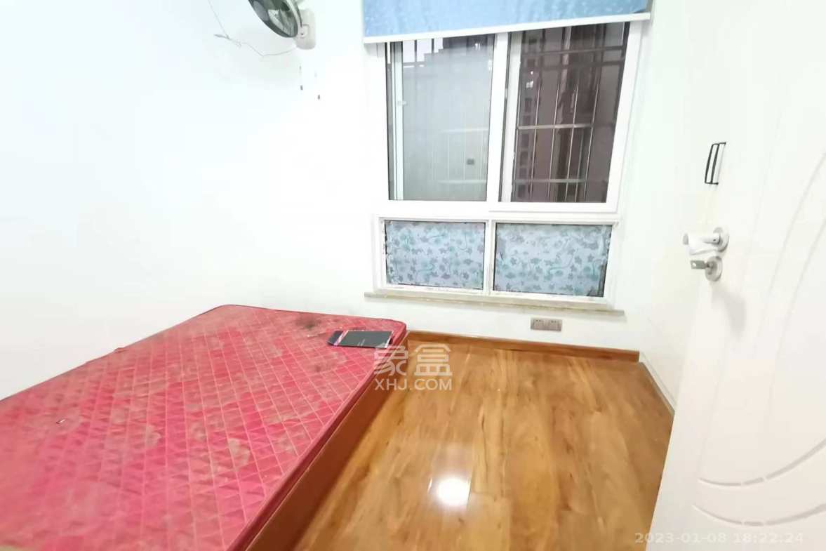 鑫科明珠  3室2厅1卫    2500.0元/月室内图