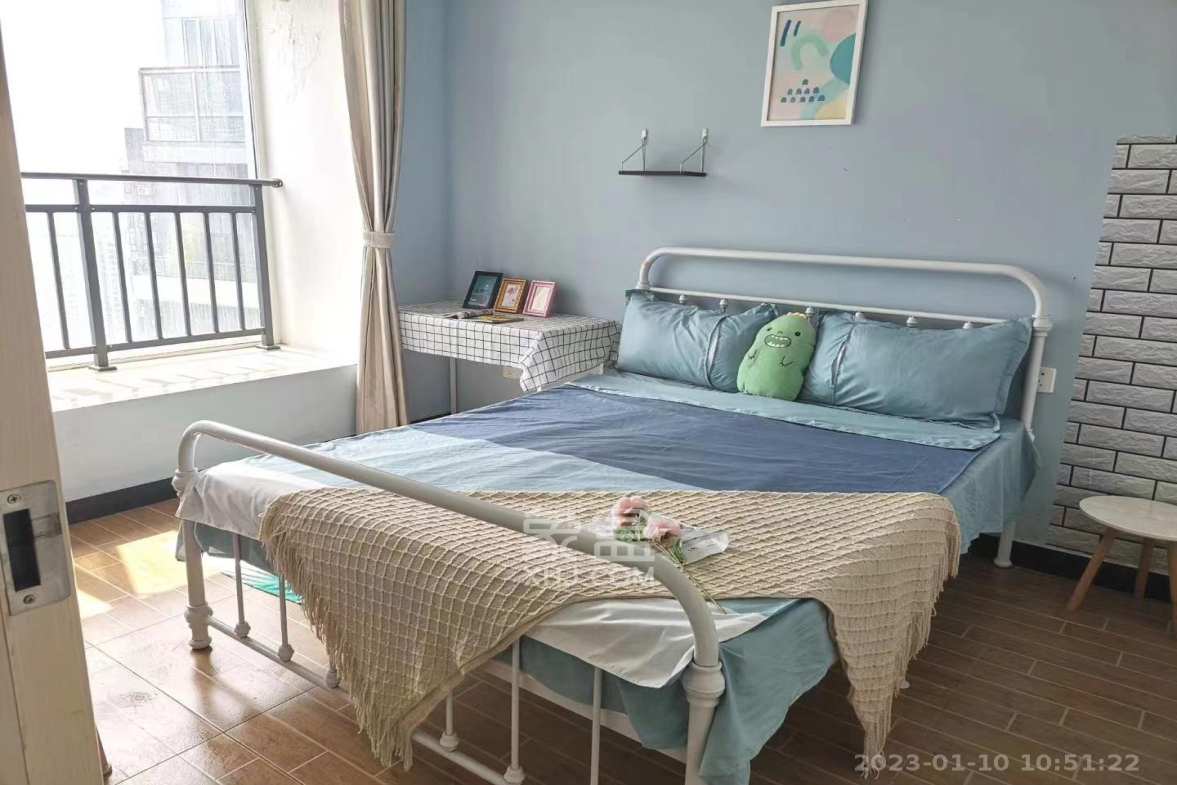 华韵城市海岸 7室0厅2卫 3500.0元/月 华韵城市海岸 7室0厅2卫 3500.0元/月室内图