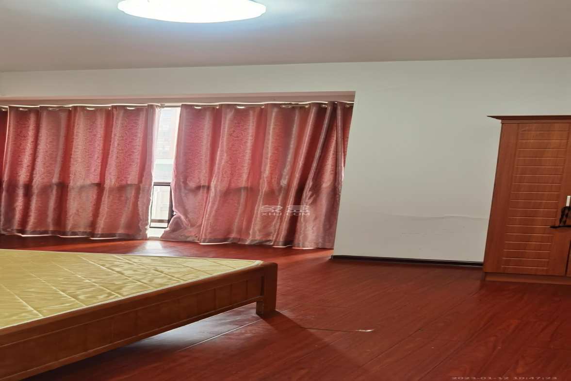 融科檀香山(融科紫檀、香山国际) 3室2厅1卫 3200.0元/月 融科檀香山(融科紫檀、香山国际) 3室2厅1卫 3200.0元/月室内图