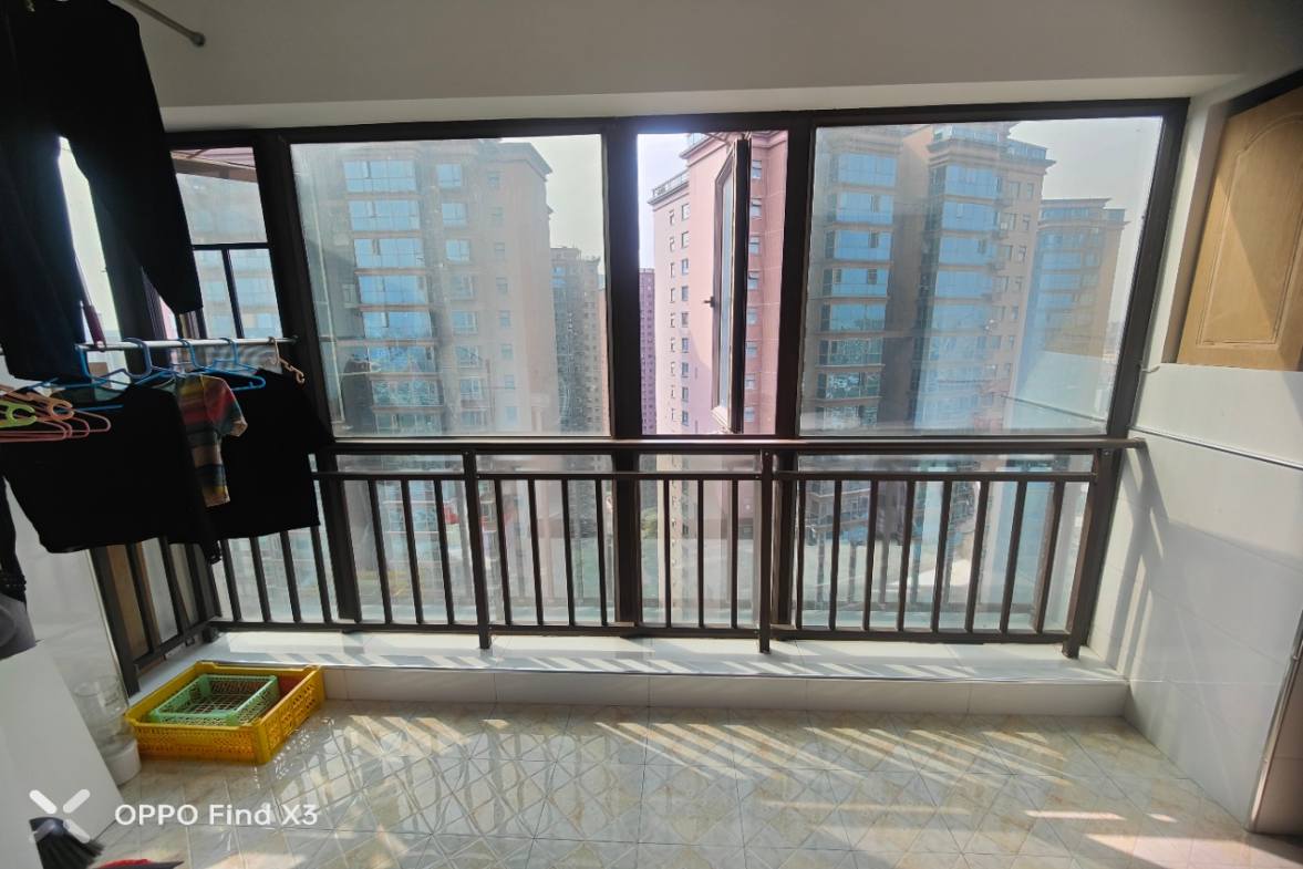 大同芙蓉  3室2厅2卫   2500.00元/月室内图