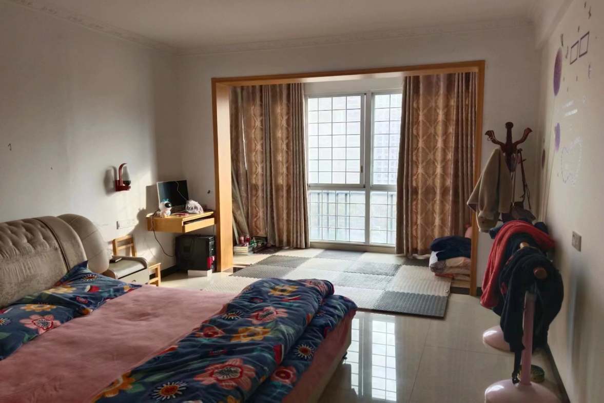 高尔夫紫龙郡  4室2厅2卫   67.80万室内图