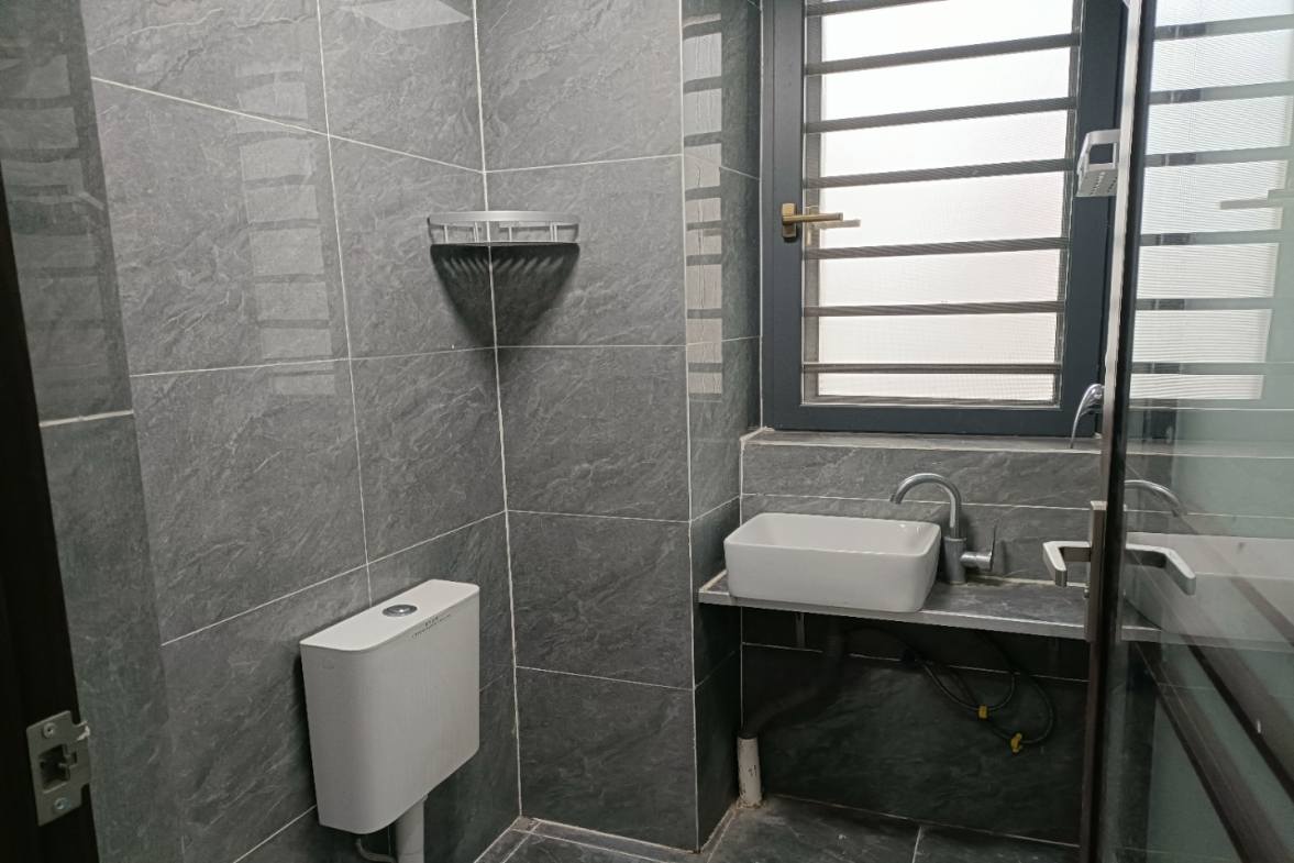 龙一星城  1室1厅1卫    2000.0元/月室内图