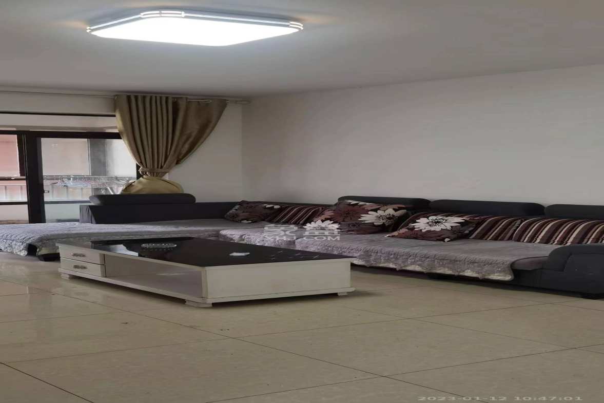 融科檀香山(融科紫檀、香山国际) 3室2厅1卫 3200.0元/月 融科檀香山(融科紫檀、香山国际) 3室2厅1卫 3200.0元/月室内图