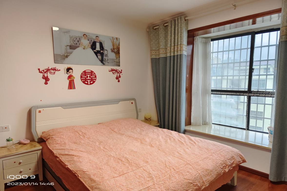 新世界建材城  3室2厅2卫   1600.00元/月室内图