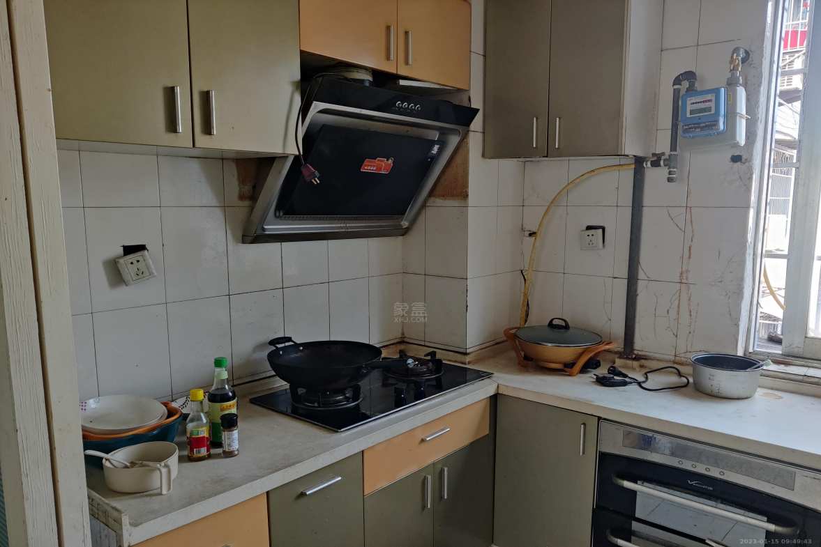 天意楼  4室2厅2卫   1500.00元/月室内图