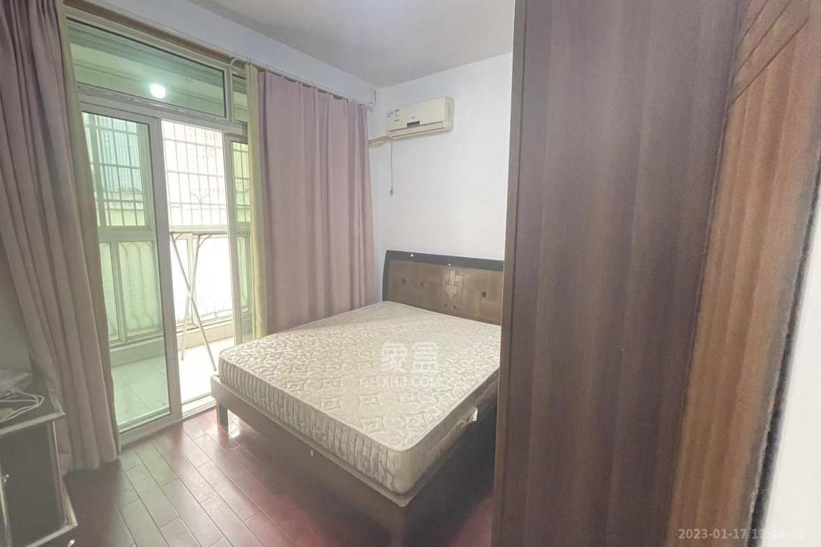 新星小区  3室2厅1卫    1800.0元/月室内图